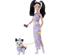Barbie Twinning Looks Muñeca con Perro Mascota con Ropa Morada de Margaritas a Juego y Accesorios como Flores y riñoneras, Pelo Negro, JFP39