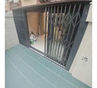 Barra de seguridad plegable para puerta con riel de salida de liberación rápida, soporte ajustable para puertas correderas, instalación segura y fácil