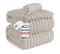 Bedsure Manta Sofá Polar Suave - Manta Gruesa y Esponjosa para Cama y Sofá, Cálida y Acogedora para Invierno, Diseño de Rayas Anchas, XXL 220 x 240 cm, Beige