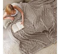 Bedsure Manta Sofá Polar Suave - Manta Gruesa y Esponjosa para Cama y Sofá, Cálida y Acogedora para Invierno, Diseño de Rayas Anchas, XXL 220 x 240 cm, Marrón