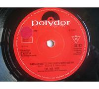 Bee Gees - Bee Gees, The* - Massachusetts / Barker Of The U.F.O. - [7"]