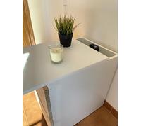 Beetle Print SecretMaid - Mesita con Compartimento Oculto y Cerradura NFC + App - Caja Fuerte Camuflada en Mueble para Guardar Dinero y Objetos de Valor - Diseño Blanco y Madera Natural