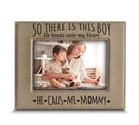 BELLA BUSTA- As? que hay un chico que me rob? el coraz?n. Me llama mam?. Mam? y yo. Regalo del D?a de la Madre. Madre e hijo. Cuadro de cuero grabado.