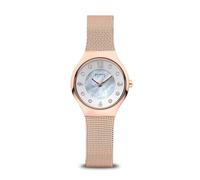 BERING 14427-366 Reloj solar para mujer con caja de acero inoxidable de 27 mm con acabado en oro rosa y esfera blanca, correa milanesa, cristal de zafiro y resistencia al agua de 5 ATM