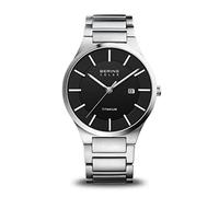 BERING 15239 Reloj Solar para Hombre con Caja de Titanio de 39 mm y Esfera, Brazalete de Titanio con Detalles de Titanio y Resistencia al Agua de 10 ATM