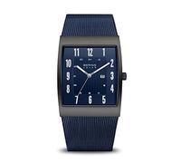 BERING 16433-327 Reloj solar para hombre con caja de acero inoxidable de 33 mm con acabado negro y esfera azul, correa milanesa, cristal de zafiro y resistencia al agua de 3 ATM