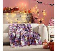 Betsey Johnson - Manta Suave para sofá o Cama, Felpa audaz y Ropa de Cama de Gran tamaño, decoración de Halloween (Howdy Ghouls Morado, 50 x 70 Pulgadas)