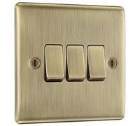 BG Electric Interruptor de luz de pared triple, 2 vías, perfil elevado y delgado, bordes redondos, metal Nexus, latón antiguo, 20 A, 16AX, NAB43