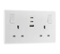 BG Electrical 822UACC30 - Enchufe de pared de doble conmutación con carga rápida, 1 puerto USB tipo A y 2 puertos de carga tipo C, borde redondo, serie Nexus 800, moldeado en blanco, 13 A, 30 W