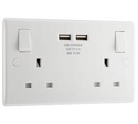BG Electrical - Enchufe, 13A, 2x toma de corriente con carga USB, White