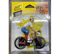 Bicycle Tour De France 2023 Equipo Total Energies 1:18 Modelo Solido
