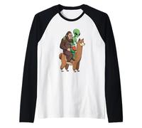 Bigfoot Alien Gnomo Montando una Alpaca Camiseta Manga Raglan
