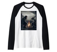 Bigfoot and Alien Campfire Adventure - Nature Hiking tee Camiseta Manga Raglan