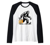 Bigfoot Loves Trick Or Treat y Halloween Funny Sasquatch Camiseta Manga Raglan