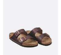 BIRKENSTOCK Mules con doble correa de piel engrasada Arizona. Color Marrón