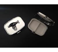 Black Grouse B40 hecho de peltre inglés fino en una pastilla rectangular de metal plateado de viaje