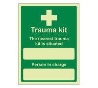 Bleedsave Señal de seguridad autoadhesiva de vinilo con texto en inglés "The Nearest Trauma Kit Is Situated", vertical, 200 x 300 mm, brilla en la oscuridad