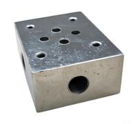 Bloque de válvulas hidráulicas de 4 vías RC1/4 con orificios de montaje M5 | Distribuidor de acero mecanizado CNC con montaje en suelo, canales de baja fuga, diseño compacto para ingeniería mecánica