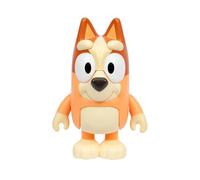Bluey Chat Mates Bingo. Presiona la nariz de Bingo y escucha 10 de sus frases del programa, esta figura mide 14 cm de alto. Con brazos y piernas articulados
