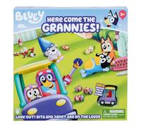 Bluey Here Come the Grannies - Juego de mesa, spinner y gnomos | Gira, mueve a tus gnomos y mira a Janet & Rita en el coche de la abuela; juego familiar tonto para niños a partir de 6 años