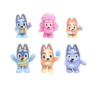 Bluey Paquete de figuras de lujo de Fuzzies. Con 6 minifiguras coleccionables especialmente flocadas. Incluye 2 figuras sorpresa (paquete ciego), tarjeta coleccionable y guía de coleccionista. 50