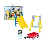 Bluey - Playground Mini Playset, Set de Juguete Parque con 3 Piezas y Figura articulada del Perrito, Serie de Dibujos Animados, para Niños y Niñas a Partir de 3 años, Famosa (Bly02100)