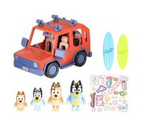 Bluey Todoterreno Familiar de los Heeler y 4 Figuras | Incluye 4 figuras articuladas de 6,3 cm, 2 tablas de surf y pegatinas; set exclusivo a partir de 3 años