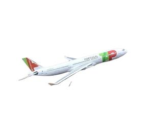 BMAONZ 1:135 para Tap A330 Modelo W Tren Aterrizaje Ruedas Luces Avión De Resina para Un Amigo Que Ama Los Aviones Avión En Miniatura(Without Light)