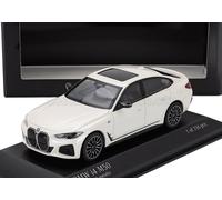 BMW i4 M50 (G82) de 2022 blanco a 1/43 de Minichamps 410024000
