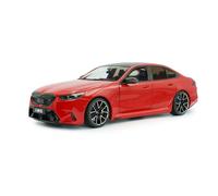 Solido Diecast BMW M5 (G90) 2025 – Sedán deportivo, detalles negros, llantas contraste – Rojo 1:18