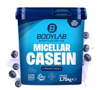 Bodylab24 Casein Micellar Arándano 1750g, caseína 100% pura, rica en aminoácidos BCAA, larga sensación de saciedad, apoya la construcción muscular, ideal durante una dieta proteica