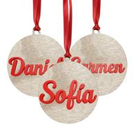 Bola de Navidad Personalizada con Nombre en Acrílico Rojo Vibrante Adorno Navideño Único Hecha en Madera Natural Adorno arbol de naviad con Cuerda de Raso Rojo (1)