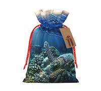 Bolsa de Navidad con cordón de impresión de tortuga marina flotando hacia arriba y sobre coral, con etiqueta de papel kraft de 4.7 x 6.9 pulgadas, para envolver regalos de Halloween