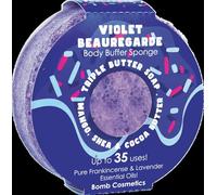 Bomb Cosmetics Esponja con infusión de jabón corporal 2 en 1, exfoliante, hidratante, triple mantequilla, con jabón en el interior, violeta Beauregarde