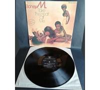 Boney M. - Carrere 67131 - Boney M. : Daddy Cool, Take The Heat Off Me, Sunny, Baby Do You Wanna Bump, No Woman No Cry, Fever, Got a Man On My Mind, Lovin Or Leavin - Printed In France, 1976 - Album Vinyle LP 33 tours (Et Non CD)