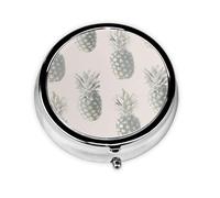 Bonita piña. Este pequeño pastillero redondo de viaje de tres compartimentos es perfecto para almacenar medicamentos diarios, vitaminas y sobre la marcha.