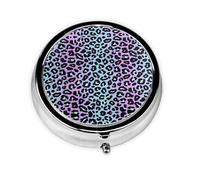 Bonita turquesa. Este pequeño pastillero redondo de viaje de tres compartimentos es perfecto para almacenar medicamentos diarios, vitaminas y sobre la marcha.