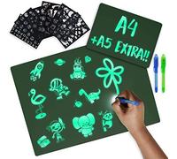 BONNYCO Pizarra Mágica con Luz A4 y A5, 6 Plantillas, 2 Bolis Espía. Juguetes para Niños Niñas de 3 4 5 6 7 8 9 10 11 Años. Pizarra Luminosa, Regalos para Niños Originales de Cumpleaños, Navidad