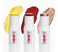 BOOM! by Cindy Joseph Boomstick Trio, incluye barra de rubor en bayas, barra iluminadora y barra hidratante, paquete de 3 barras de maquillaje veganas multiuso para pieles maduras