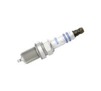 Bosch Doble Platino 0242229925 (+45) - Juego de 4 Bujías de Encendido para un Arranque Fiable y una Larga Vida Útil del Motor de Gasolina - con Diseño Resistente