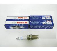 Bosch Juego de 4 bujías 0242235668, FR7LDC+, 7402 para Seat, Skoda, Toyota, Opel y VW 1.0-5.0L