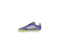 adidas Botas de fútbol unisex para niños F50 Club con gancho y bucle, suelo firme/multiterreno, morado y blanco, 10 UK Child