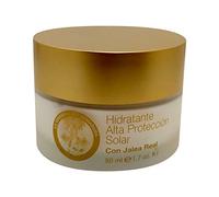 Bote de 50 ml de crema facial con filtro solar y jalea real marca La Virgen de Extremadura