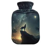 Botella de agua caliente con diseño de lobo aullando de noche estrellada con funda suave para pies y calentador de cama, bolsa de agua caliente para calentador de pies y alivio del dolor, 2 litros