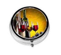 Botellas de vino de uvas y bebidas. Este pequeño pastillero redondo es un organizador portátil de medicamentos de viaje con tres compartimentos para almacenar medicamentos diarios.