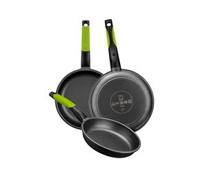 BRA Prior | Set de 3 Sartenes, 18-22-26 cm, Aluminio Fundido Antiadherente, con Dos Salvamanteles Safe Verdes, Aptas para Todo Tipo de Cocinas Incluida Inducción