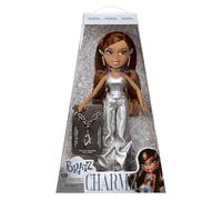 Bratz Charmz Yasmin - Muñeca de Moda con Pulsera de Charms coleccionables, Incluye Outfit y Accesorios, Viene en un Embalaje digno de exposición, para Personalizar y coleccionar
