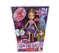 Bratz Muñeca de Moda edición Especial 21º cumpleaños - Yasmin - Incluye 2 Vestidos, 2 Pares de Zapatos, Bolso y Accesorios - Reedición para coleccionar - Edad: 4+ años