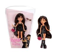 Bratz x Kylie Jenner - Muñeca de moda de día - Muñeca coleccionable con traje de día, Accesorios y Póster - Para niños y coleccionistas mayores de 6 años