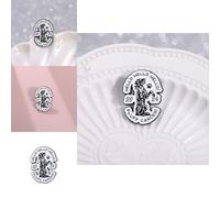 Broche con elegante letra recordatoria del estado del pelaje del perro, con un hermoso diseño para cualquier ocasión.